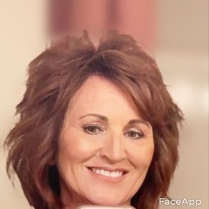 Meet your Posher, Debra